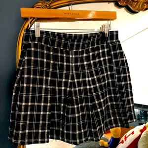 Hollister Ultra High-Rise Plaid Skort